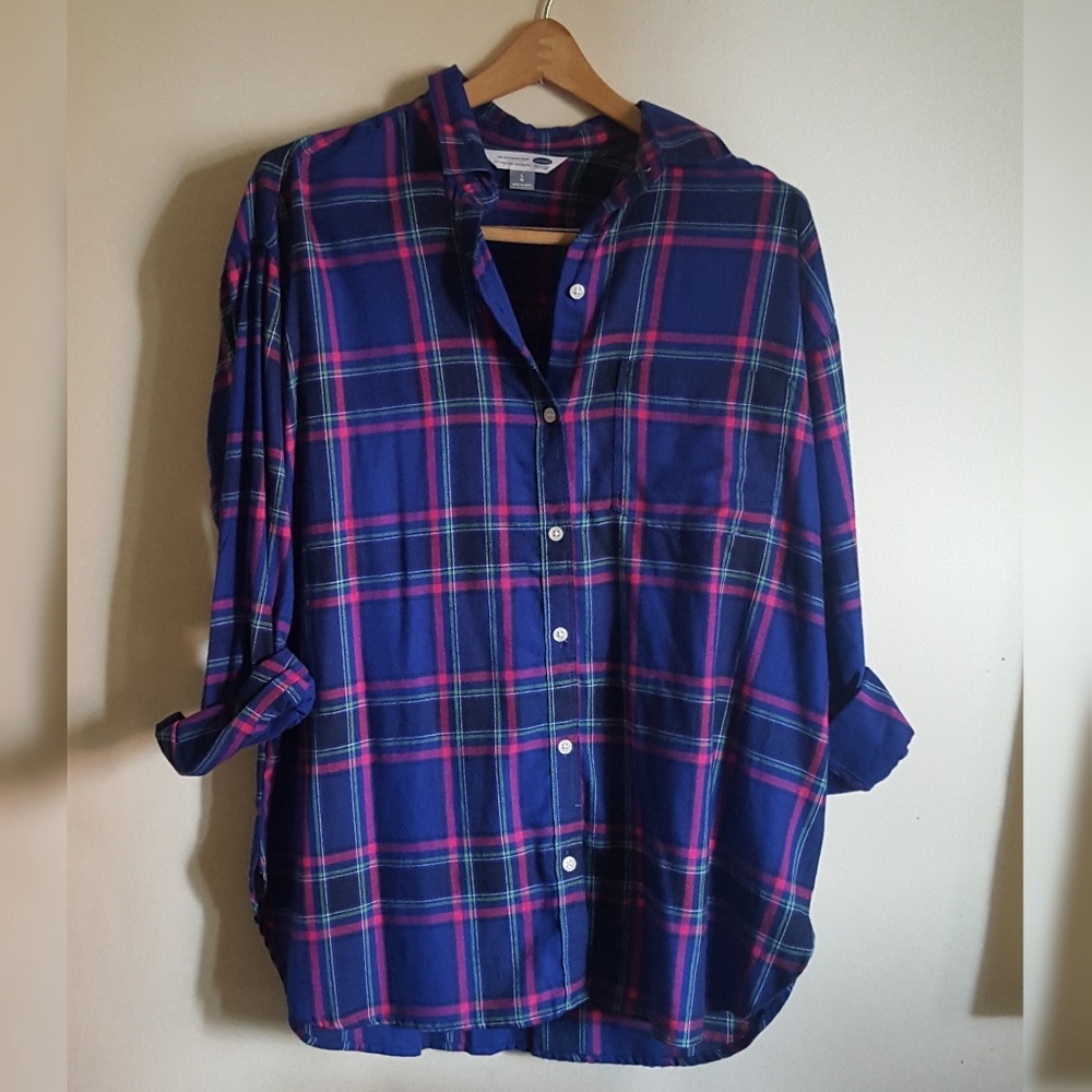 Old Navy boyfriend flannel button down shirt
